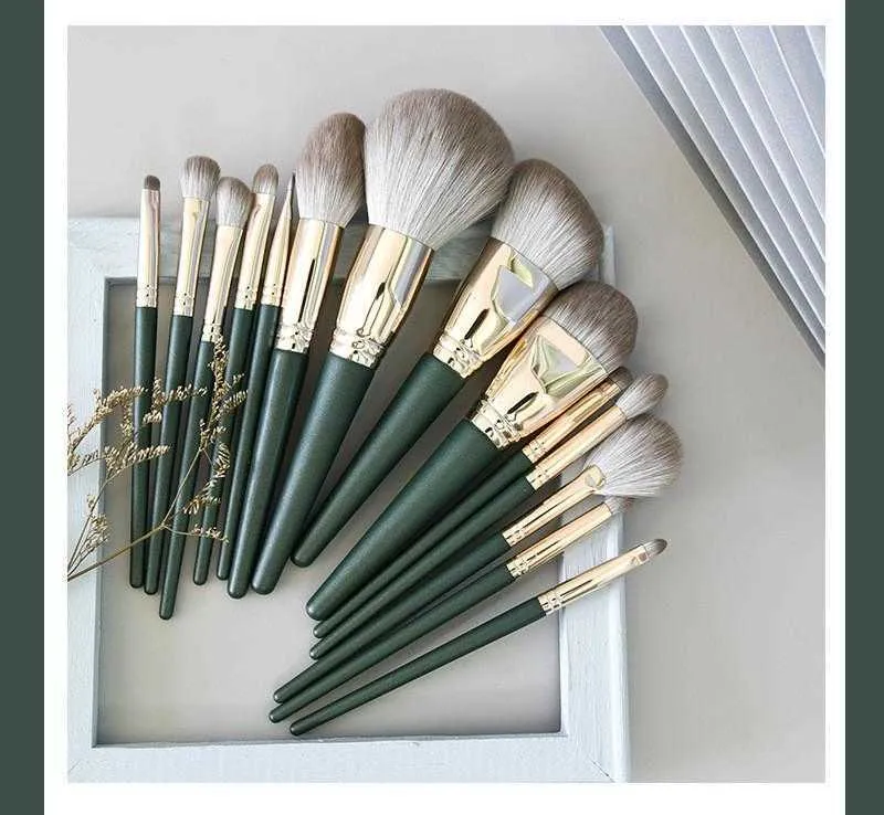 Makeup Brush Set Cosmetic Foundation Powder Blush Eye Shadow Lip Blend ...