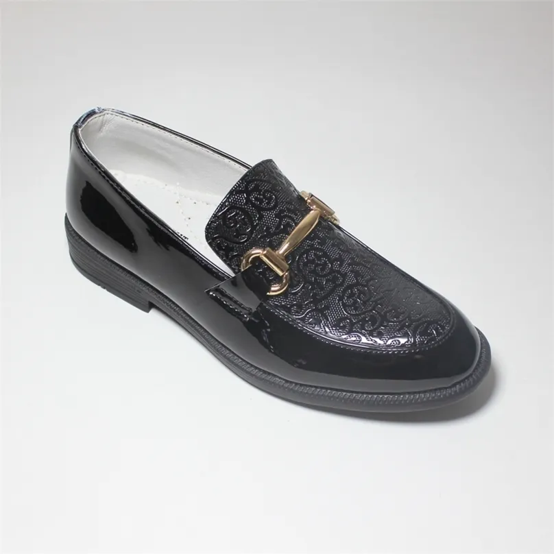 Zapatillas de deporte Zapatos para niños de moda Zapato formal para niños para fiesta Boda Charol negro Resbalón en punta redonda Rendimiento Niños Oxfords 25-38 221107