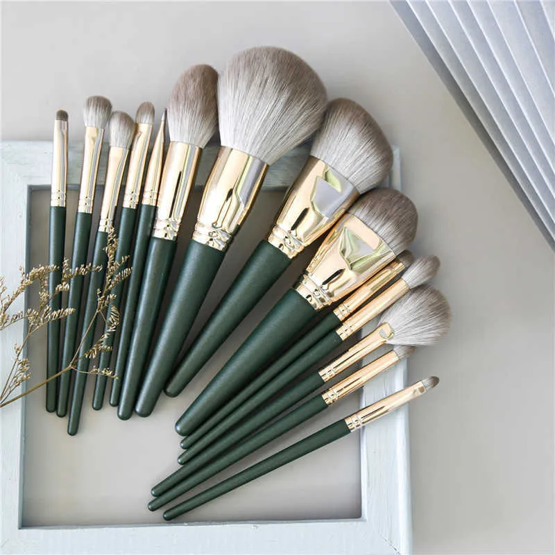 Makeup Brush Set Cosmetic Foundation Powder Blush Eye Shadow Lip Blend ...