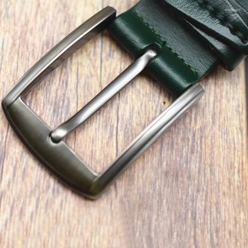 Riemen westelijke gunstige mannen lederen ontwerpers koeienhuid mannelijke riem met legering buckle ceinture homme groen blauw cummerbunds