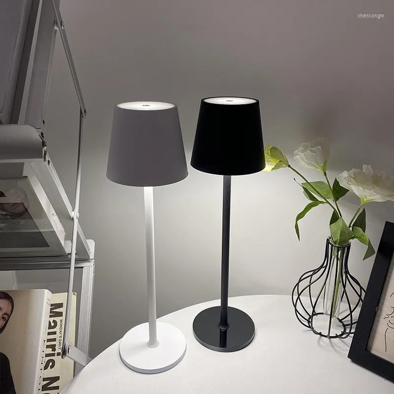 Lámparas de mesa Lámpara LED simple Interruptor táctil Atenuación USB Carga inalámbrica Restaurante Dormitorio Mesita de noche Decoración del hogar Luz nocturna