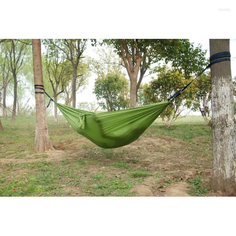 Hammocks Única hammock hammock adulto mochila ao ar livre viagens de sobrevivência caça a cama de dormir portátil com 2 tiras sobers sy-016