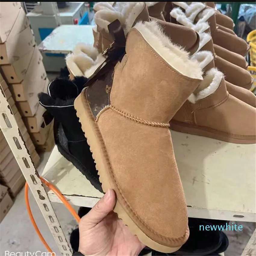 Tasarımcı Boot Snow Boots Kadın Peluş Bot Klasik Bowknot Sıcak Kısa Kış Kış Deri Koyun Dinini Sıcak Satış Aus L Bow Ücretsiz Aktarım