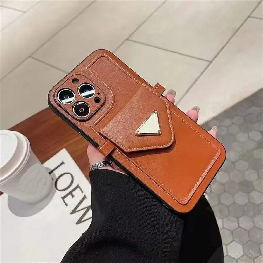 Mobiele telefoon hoesjes Modemerk Dames Heren Cross-body hoesjes voor Iphone 15 14 15 14pro 15 14promax 15 14plus Desigers Telefoonhoesjes Chain Bule-bruin 12 13 X Xs Xr Xsmax OUAJ