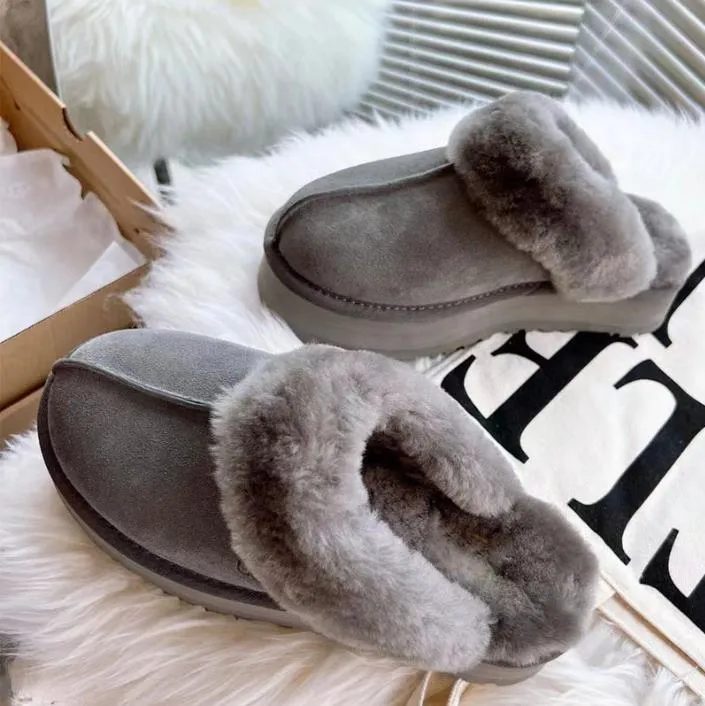 Aus nuevas Botas para la nieve Zapatillas de suela gruesa Botas Botas cálidas Zapatos de gamuza Minimujeres cortas clásicas Mantener caliente Hombre Mujer Felpa Casual Castaño Gris