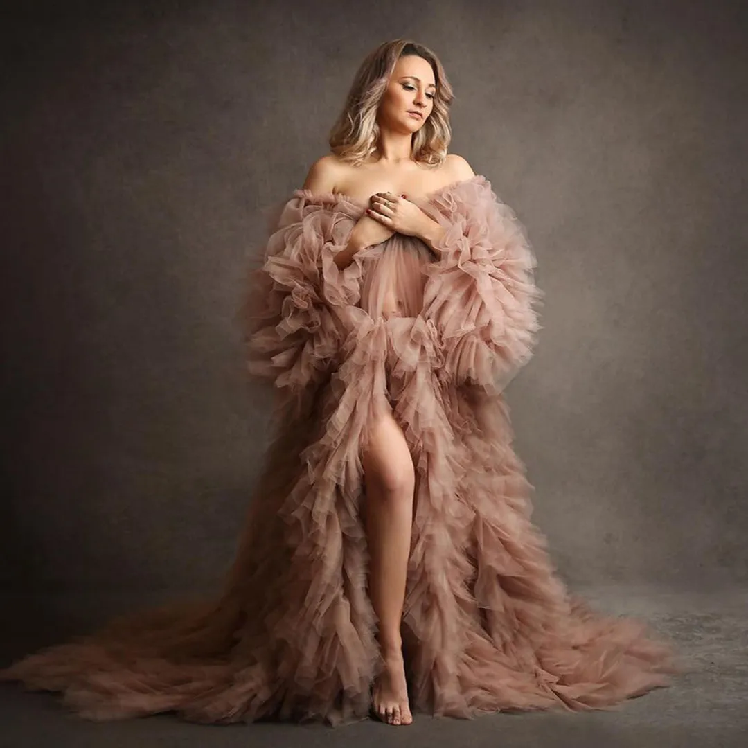 Dammiga rosa prom klänningar fotografering kvinnor frodiga tyll mammalskrockar för fotografering ruffled brudbadroban anpassad gjord