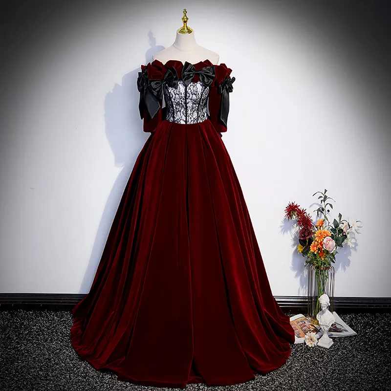 Figurino hotsell medieval feminino