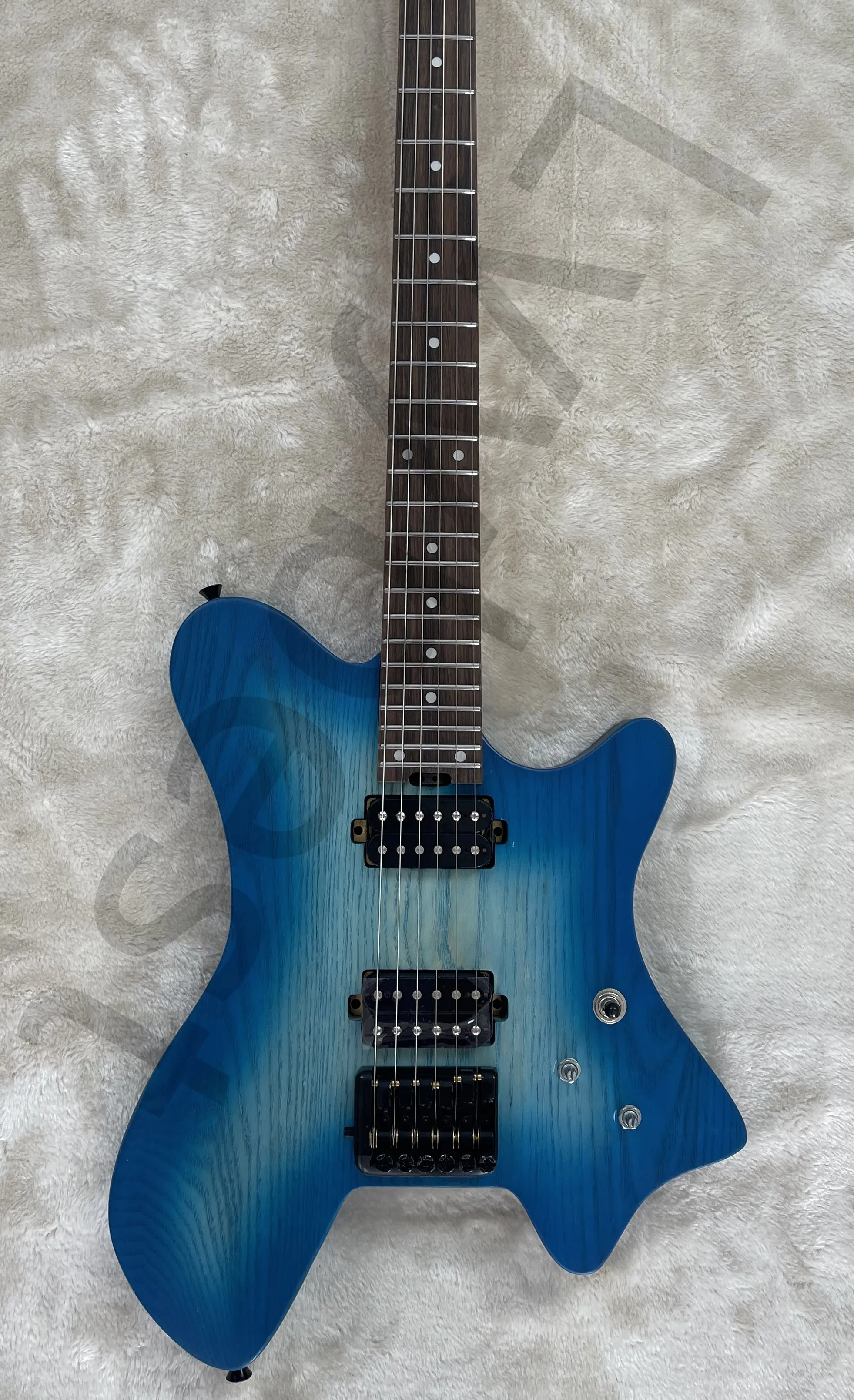 IN STOCKING Headless Electric Guitar 6 Strings Traveler Or 24 Fret Guitar ASH Body With BLUE BURST Color Maple Neck RTosewood Fingerboard