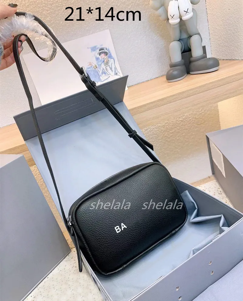 Mens Everyday Camera Bags Designer Bags Black Crossbody Shoulder Bag Men Cross Body Fashion Small Flaps Purse Leather 5A From 30 55 DHgate