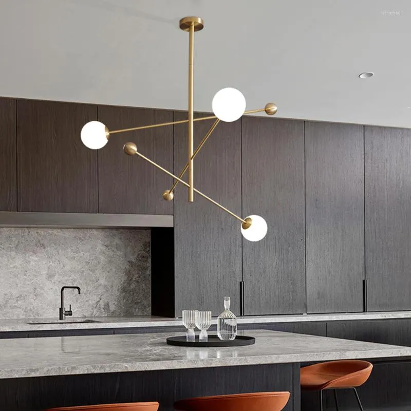 Kronleuchter Europäischer Metall-Kronleuchter LED-Glaslampe Postmoderne Sputnik-Kugel für Foyer Küche Esszimmer Hausbeleuchtungskörper