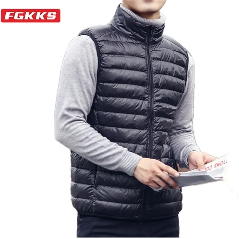 Masculino para baixo parkas fgkks marca de moda homens colete casacos inverno casual sem mangas leve pato masculino 221110