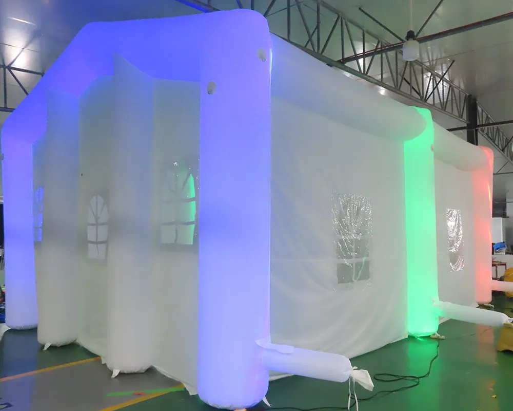 Tente de mariage gonflable Gaint de couleur blanche tentes de fête d'événement publicité bâtiment maison extérieur chapiteau veuves église avec ventilateur