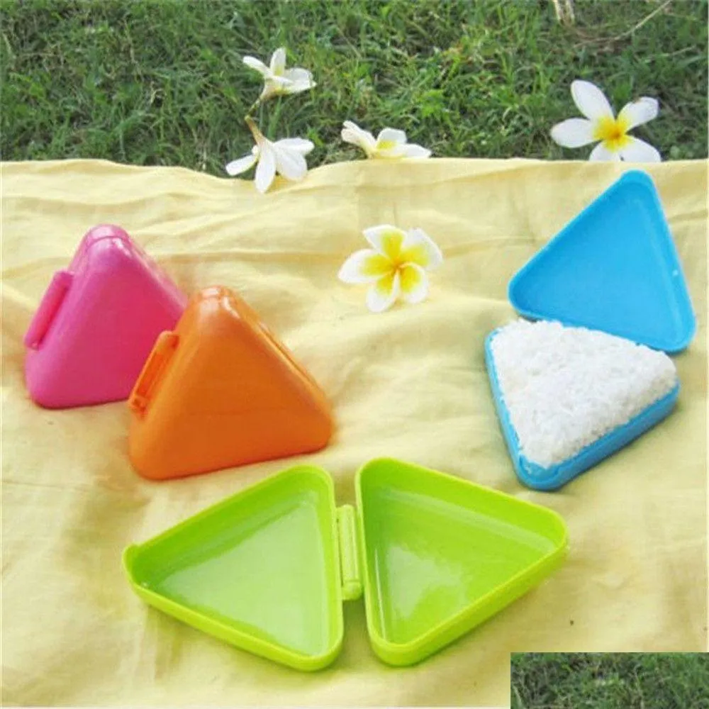 Sushi Tools Triangle Sushi Mold Original Rice Ball Nice Press Maker Kitchen Tool L￤tt att b￤ra Drop Delivery Home Garden Dining Bar DH0M8