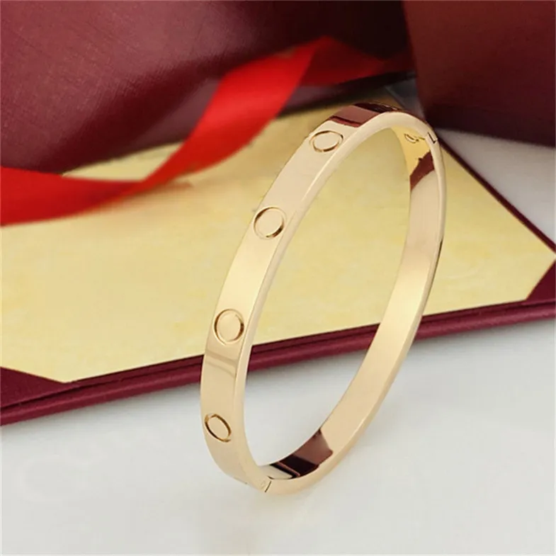 Mode-sieraden nagel Bangle Designer Armbanden Liefde Bangles Luxe ontwerp Brief gouden diamanten armband voor vrouwen zilveren charme bruiloft met fluwelen tas