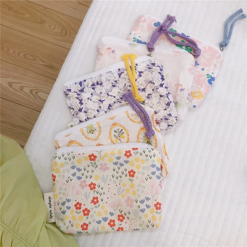 Sac de voyage à cosmétiques pour filles, sac de rangement pour serviettes hygiéniques, sac de rangement de maquillage pour femmes, imprimé floral, rouge à lèvres, clés, écouteurs, sacs de rangement