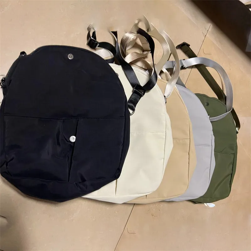 Lu Yoga Bag Bolsos de hombro de diseñador de lujo Bolso de mujer Bolso de festival nocturno 5L Mochila de ciudad Mensajero para deportes al aire libre257i