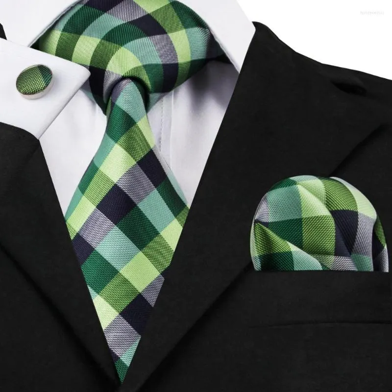 Bow Ties 2022 Fashion Green Black And White Plaid Tie Hanky Cufflinks Silk Necktie For Men Formal Business Wedding Party C-406