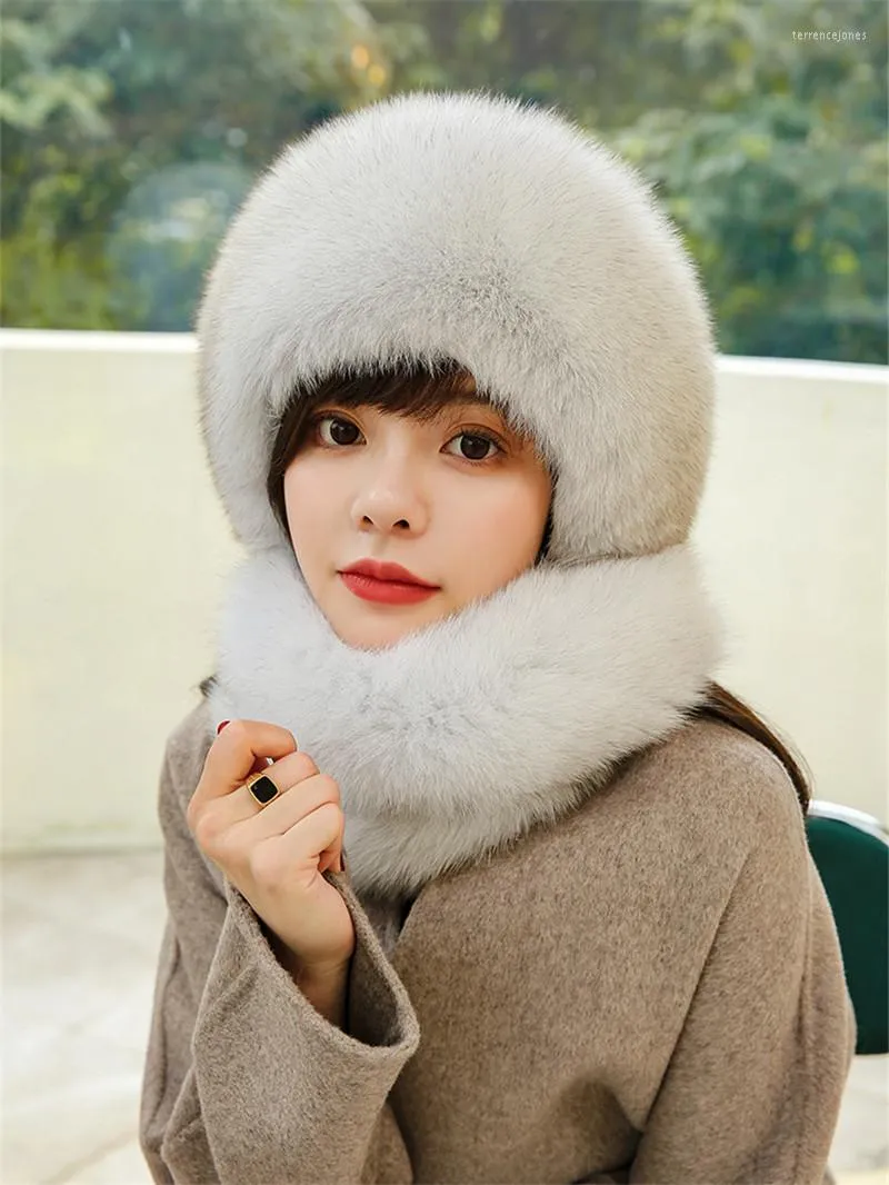 ベレー帽の女性天然毛皮の帽子スカーフ冬のイヤマフ帽子厚い暖かいキャップ拡張ロシアのファッションリアル
