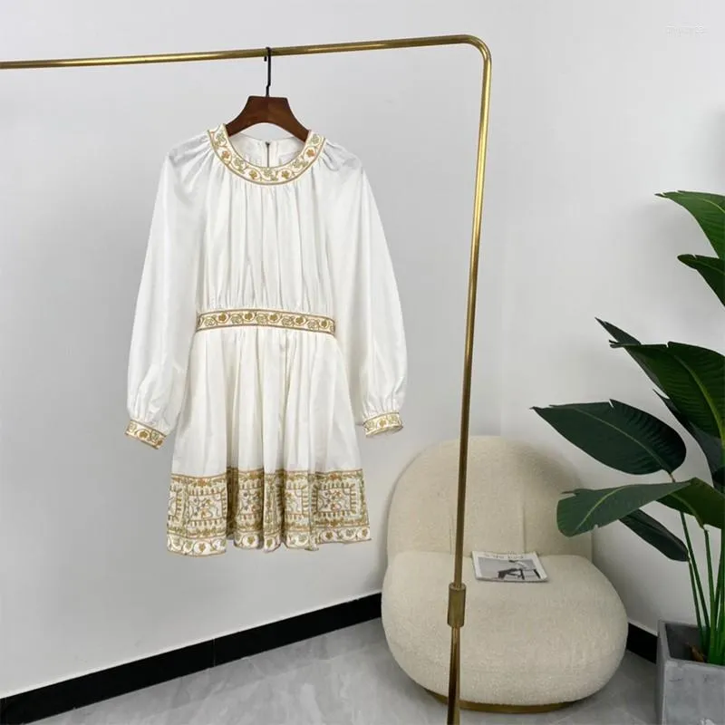 Casual Dresses 2022 Summer Fashion Women High Quality Linen White Luminous Floral Embroidery Decoration A-line Mini