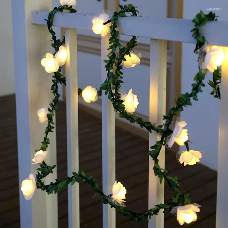 Cordes alimentées par batterie 1.5M Rose LED String Lights Décoration de jardin en plein air Lanternes en rotin Style Citron