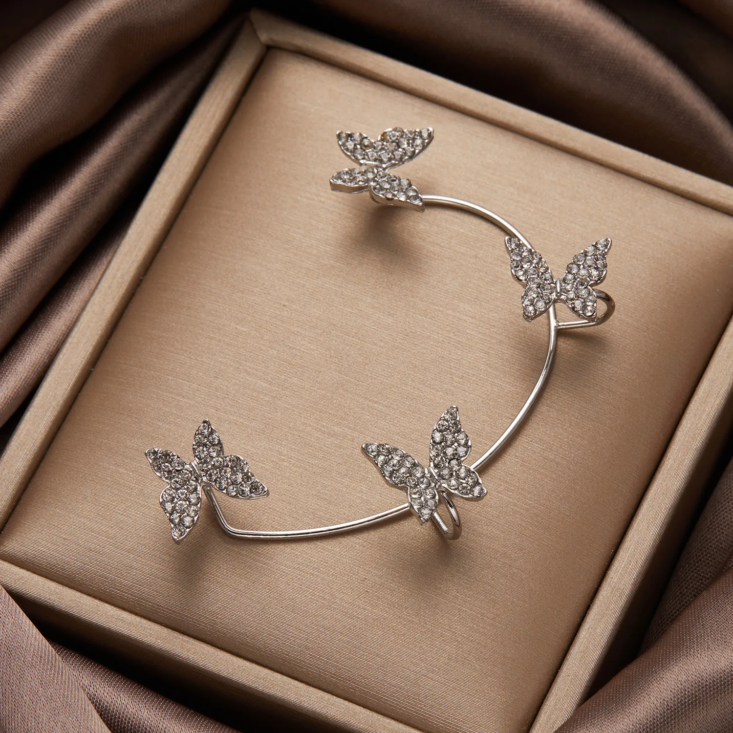 Manguito de orelha de borboleta de zircão brilhante para mulheres sem brincos de piercing 2022 moda clipe de orelha brinco noiva jóias de casamento