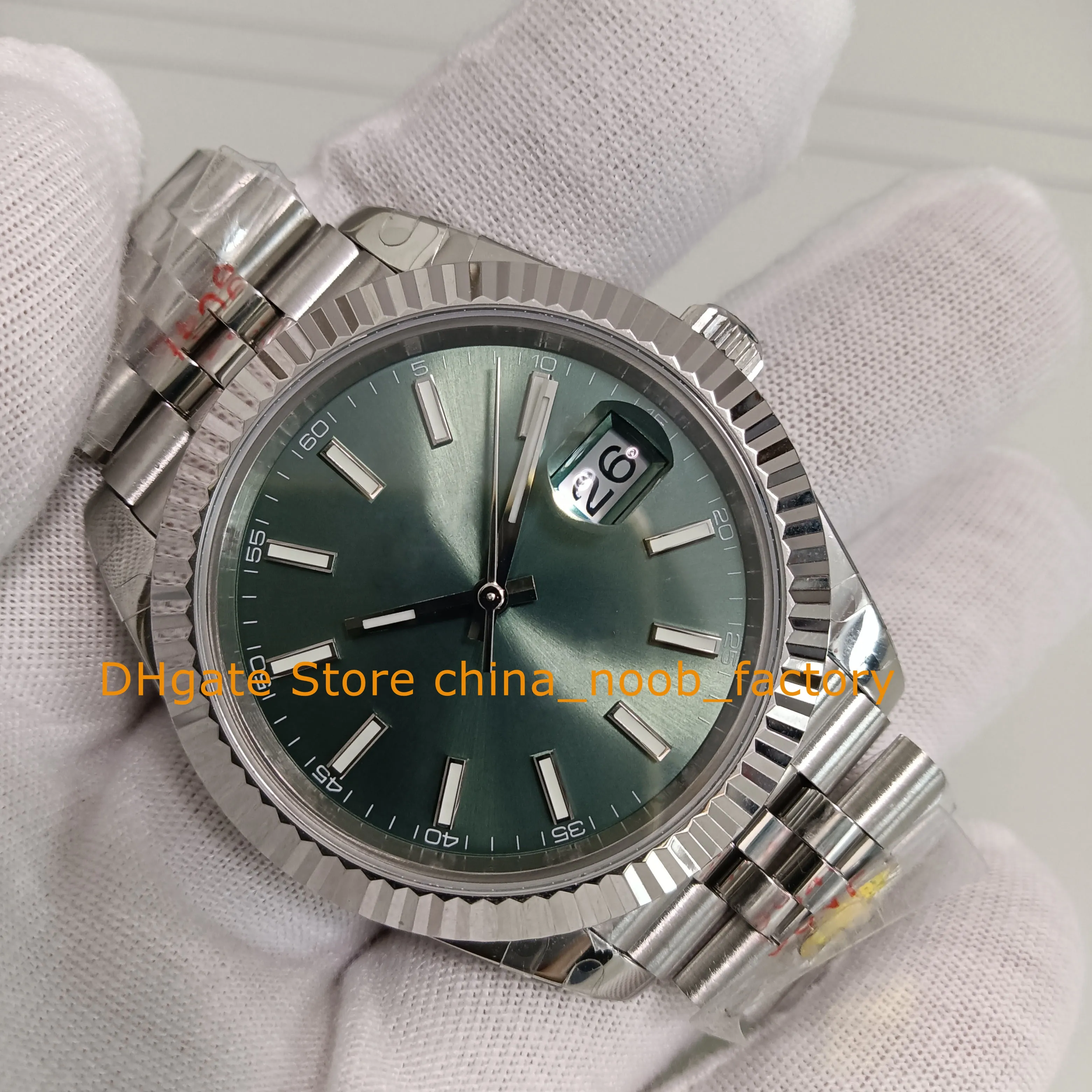 20 Color Automatic Watches Mens New Style 41mm Sapphire Glass Green Dial Fluted Bezel 904L Stainless Steel Bracelet Folding Clasp V12 Gold Cal.2836 Mechanical Watch