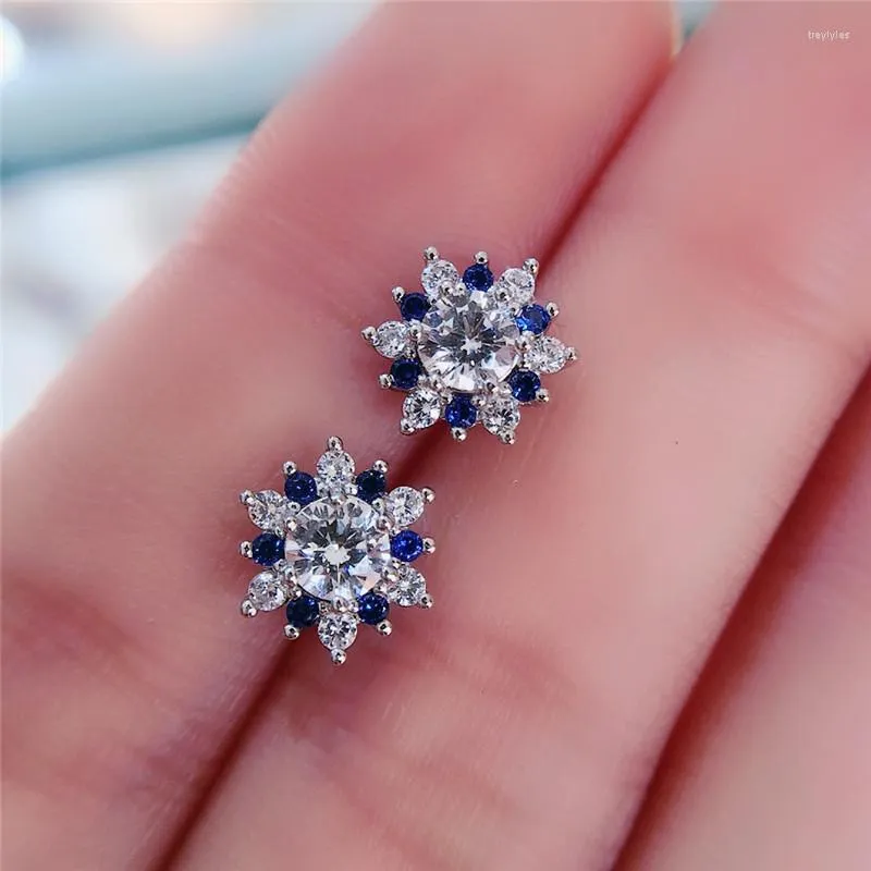 Stud -oorbellen zilverblauw witte ster gesneden 0,5 karaat uitstekende vvs1 diamanttest doorgegeven d kleur moissaniet 925 sneeuwvlok sieraden