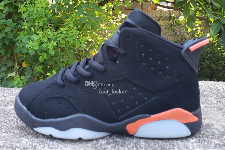 Unc 6s clearance footlocker