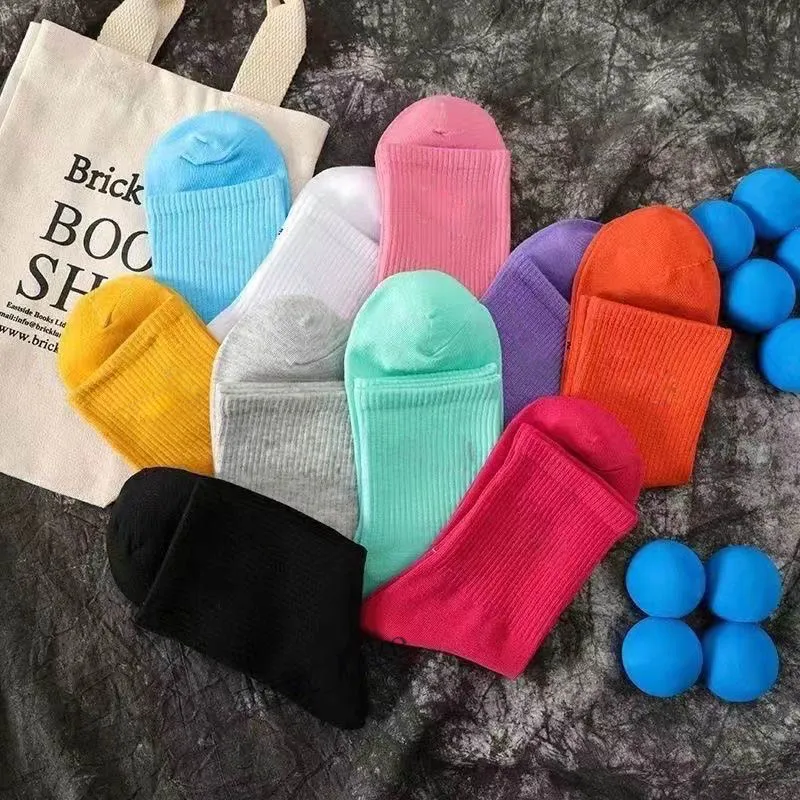 nouvelles chaussettes en coton chaussette chaude 9color DeodorantChaussettes pour hommes en automne et en hiver