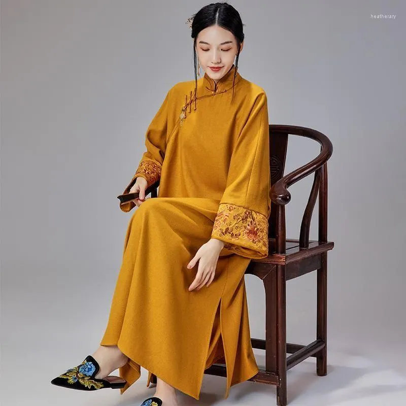 Ubranie etniczne 2022 Autumn Vintage Yellow Stand Button Lose duży rękaw Cheongsam Kobiety Chińskie sukienki Qipao Tradycyjne Ao Dai