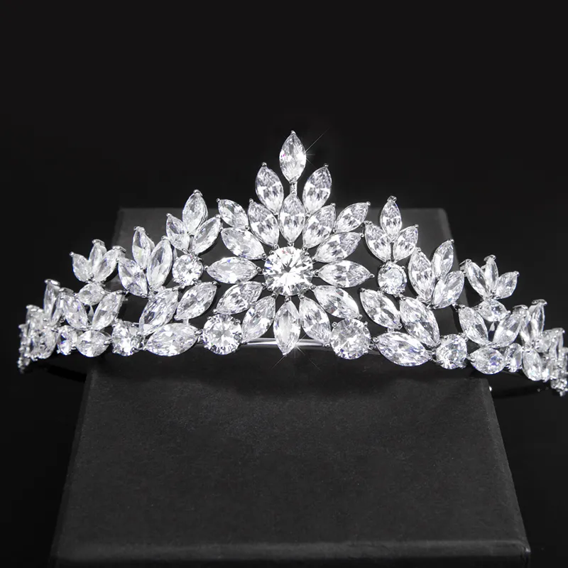 Luxur Crystal Flower Wedding Tiara och kronor f￶r kvinnor brud prom fest h￥r smycken brud h￥rtillbeh￶r f￶delsedagspresent t￥rta topper