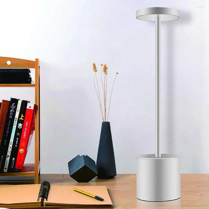 Lampy stołowe przenośne nowoczesne aluminiowe lampa LED Dotyk Duchowe metalowe ładowce USB