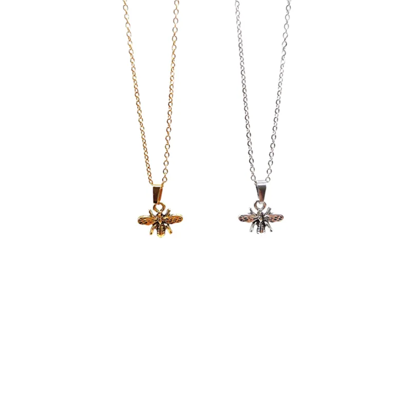 Colliers avec pendentif abeille de jeu de mode, rétro punk en acier inoxydable, colliers de clavicule, bijoux en gros