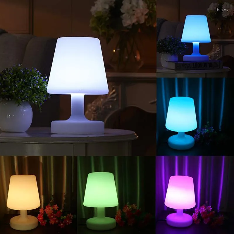 Lâmpadas de mesa LED LED recarregável lâmpada de mesa colorida pequena luz noturna para dormitório quarto de escritório decoração com carregador