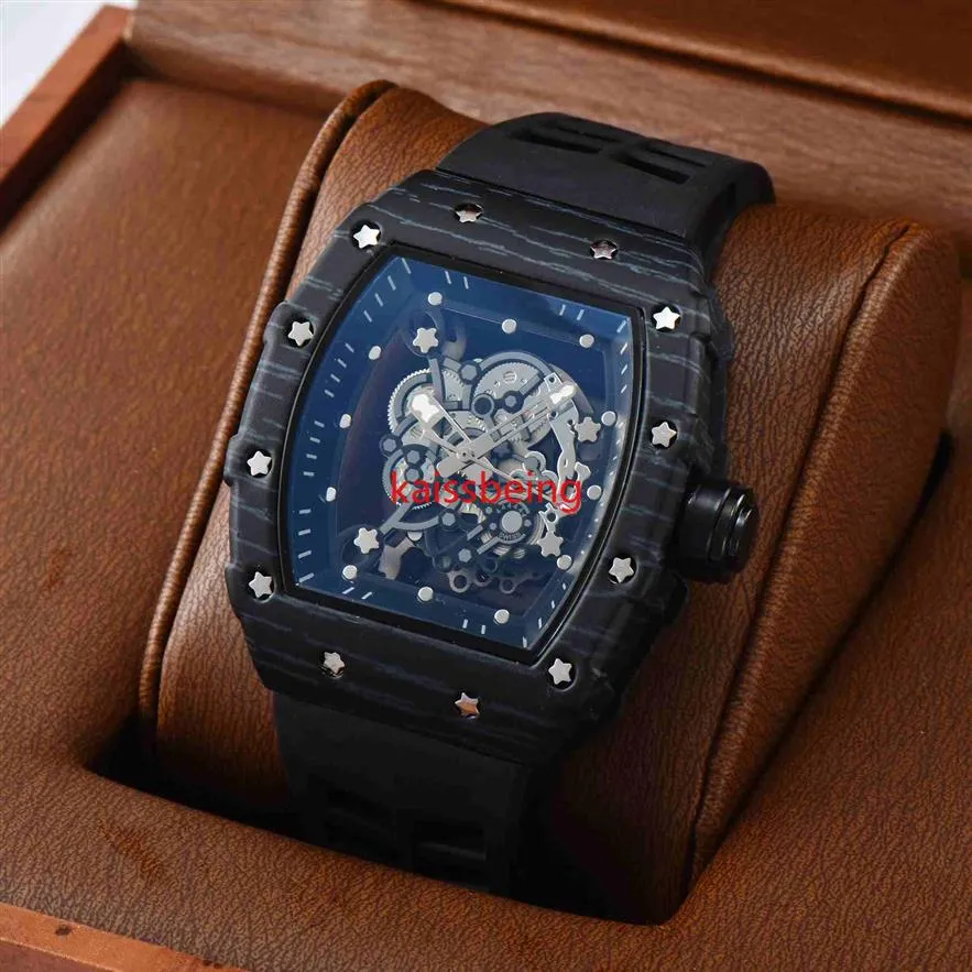 2022 New Men's Watch Casual Sports Watch Stylish dial design Dirt resistant silicone strap quartz watch281O