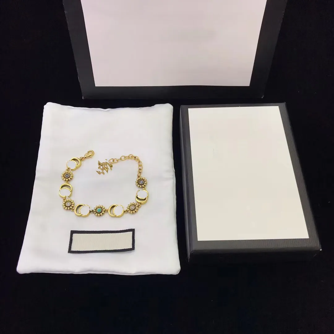 Nome personalizzato personalizzato Designer di lusso Bracciale Bracciale Bracciale in acciaio inossidabile con targhetta incisa in oro donna Gioielli con dichiarazione di famiglia buono bello