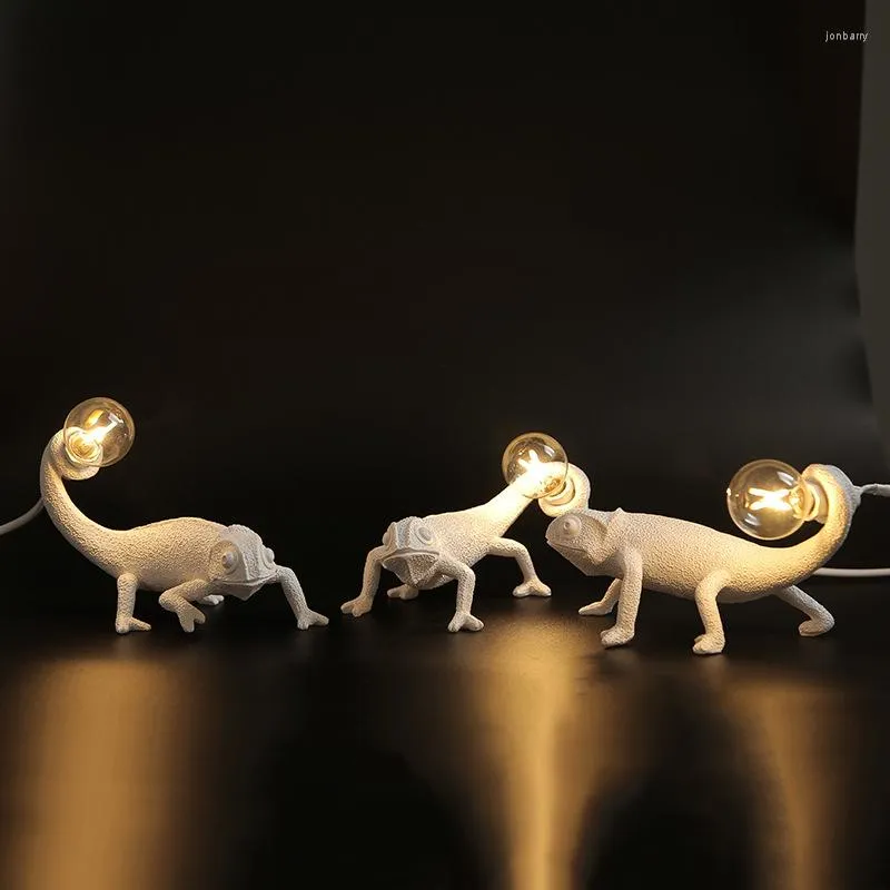 Lampes de table nordique Designer résine Creative Animal petit caméléon moderne lumières pour salon chambre chevet décor lampe