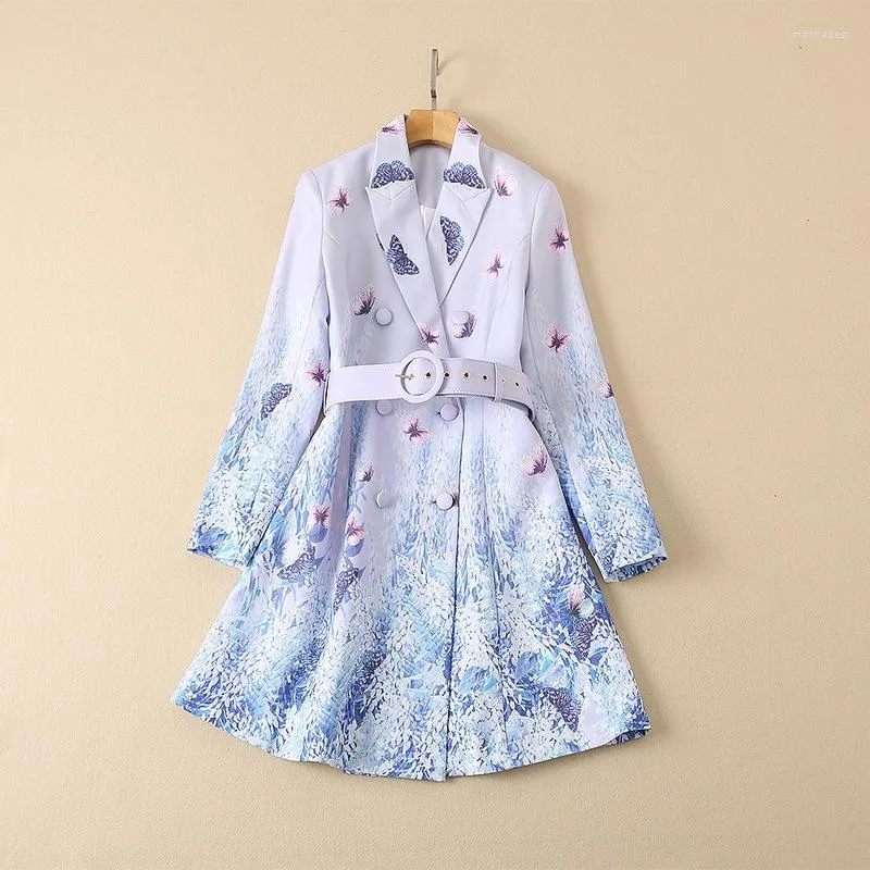 Trench feminina casacos europeu e americano Women's Wear para inverno 2022 Manga comprida Butterfly Butteren Butterfly Print Fashion Casat