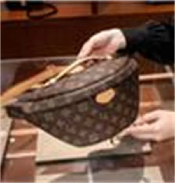 2022 TOP Wallets Designers Luxury Waist Bags Handbag Famous Bumbag Fashion Shoulder Bag Brown Bum Fanny Pack