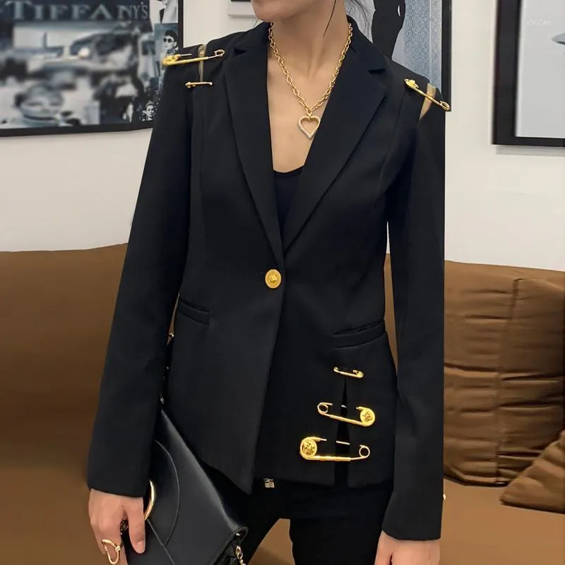 Ternos femininos blazer oco para mulheres com lapela manga longa alfinetes dourados acessórios divididos finos blazers pretos feminino 2022 estilo de moda