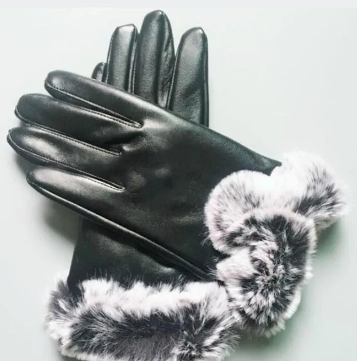 Designa kvinnors handskar f￶r vinter- och h￶stkashmirmanten med h￤rlig p￤lsboll utomhussport varm 0061