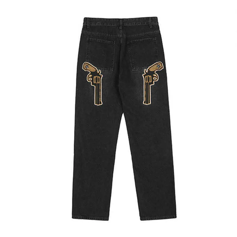 Męskie dżinsy 2021 Pistolet i gwiazdy haftowe czarne proste mężczyźni Hip Hop dżinsy spodnie Oważne retro swobodny harajuku dżinsowe spodnie ropa hombre t221102