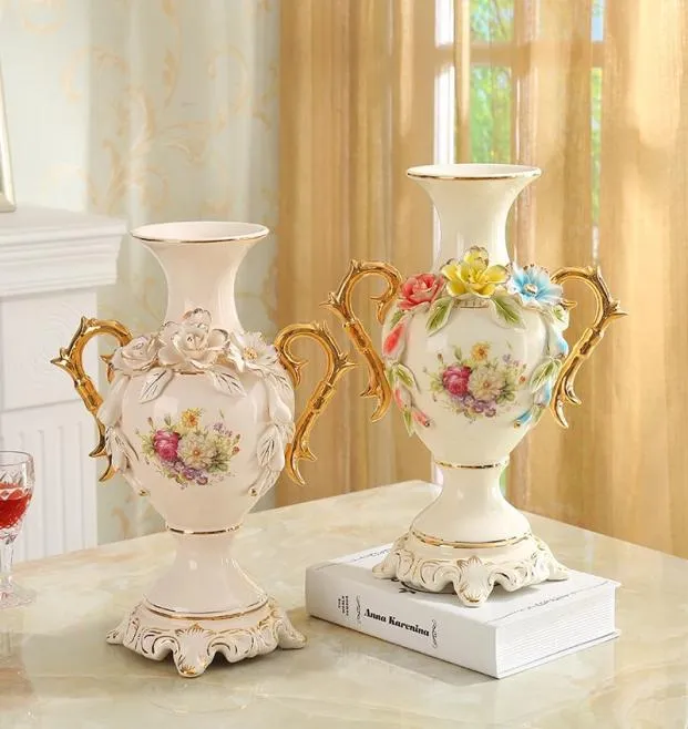 Vaso de cer￢mica europeia vintage s￪nior vaso de porcelana de marfim banhado a ouro para o corredor da sala Decora￧￣o de presente de casamento de casamento1758567