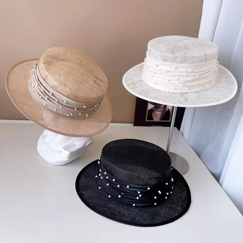 Berets Pearl Ribbon Linen Hat Designer Luxe Franse Flat Top Banquet Beach Vakantie Zonnebrandcrème Zomer Ladies Straw Zon