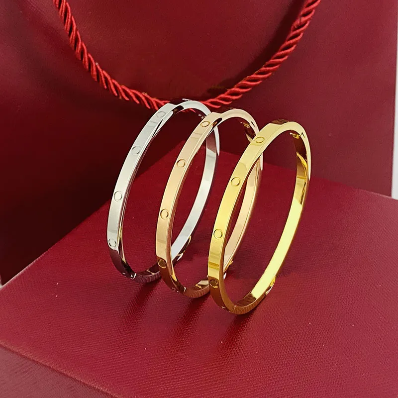 pulseira de pulseira de pulseira prateada rosa parafuso de parafuso de parafuso Pulseira de puxibilidade Jóias de casal de casais homens mulheres presentes celtas aço inoxidável 18k