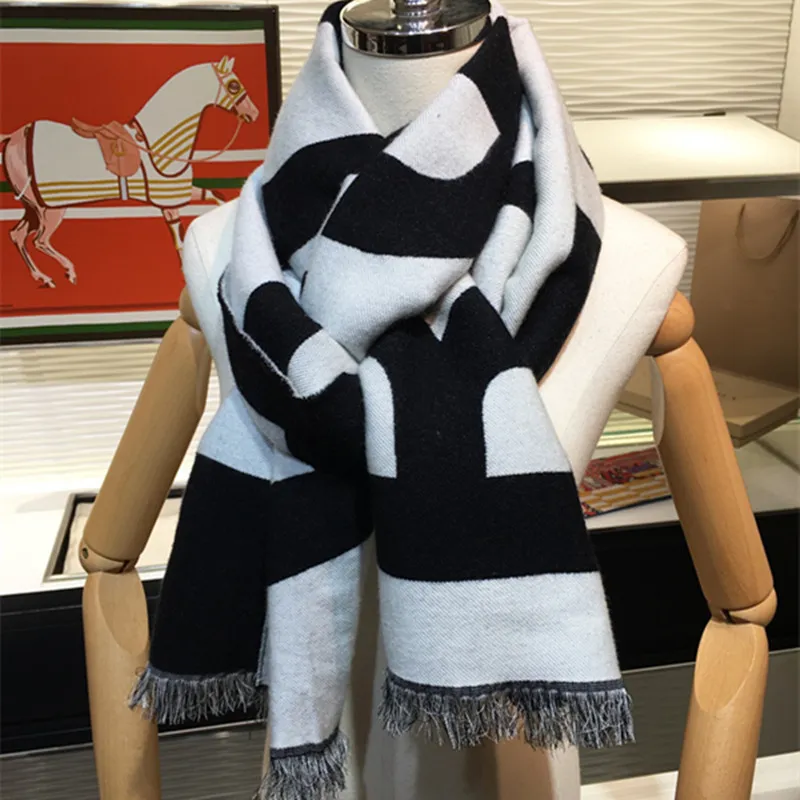 2022 Designer Wool Scarf Mens Luxury Scarfs Womens Winter Autumn Fashion Big Letter Scarves Size 188X33cm