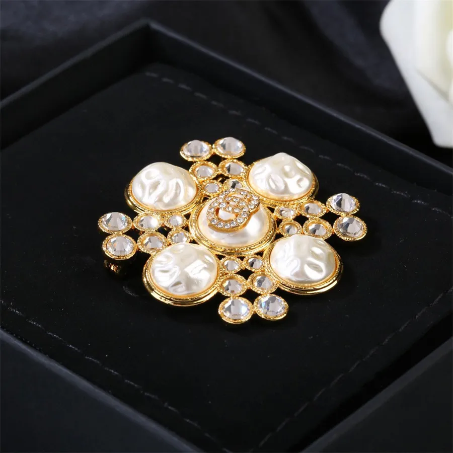 Bilancia di gioielli di moda con diamanti perle designer da donna spille ciglia c abitanea per matrimoni di gioielli di lusso