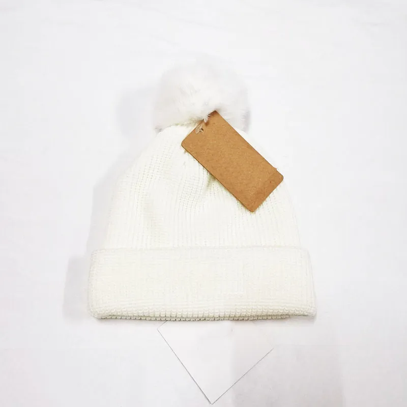 Primavera Autunno Inverno taglia bambino Cappelli natalizi Per ragazzi e ragazze sport Berretti moda Skullies Cappelli Chapeu Cotone Gorros Cappello caldo in lana Berretto lavorato a maglia Candy 6 colori