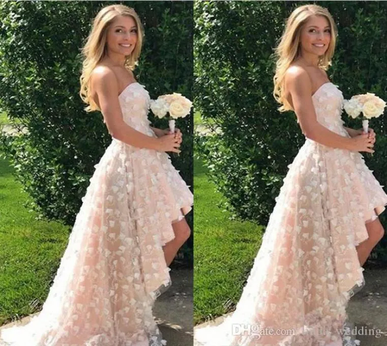 2019 فستان زفاف بدون حمال