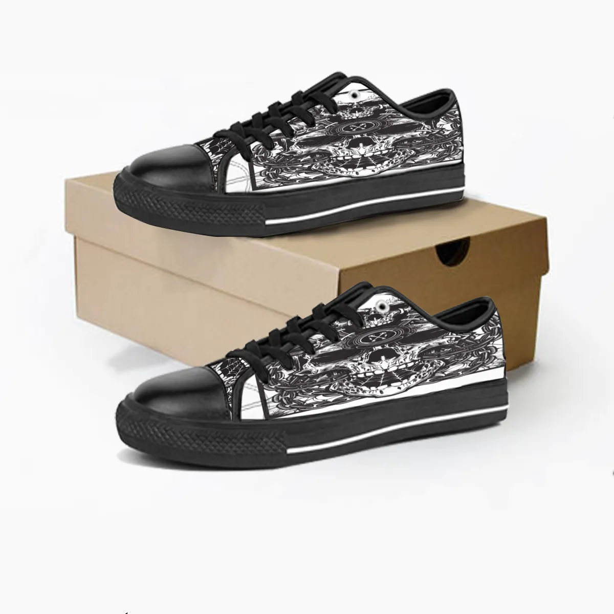 m￤n kvinnor diy anpassade skor l￥g topp canvas skateboard sneakers trippel svart anpassning uv tryck sport sneakers xuebi 158-5